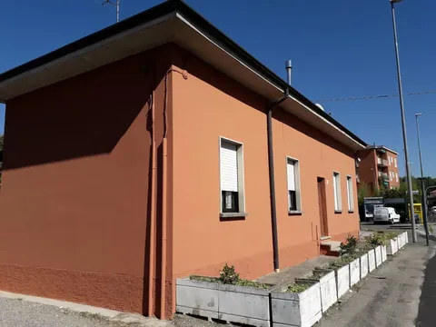 Verniciatura e rifinitura esterna — facciata